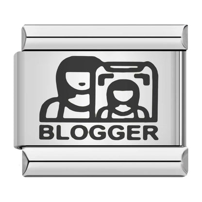 BLOGGER